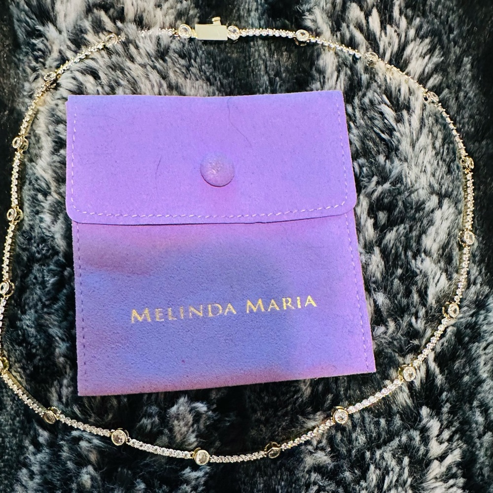 Beautiful Melinda Maria 18” gold necklace